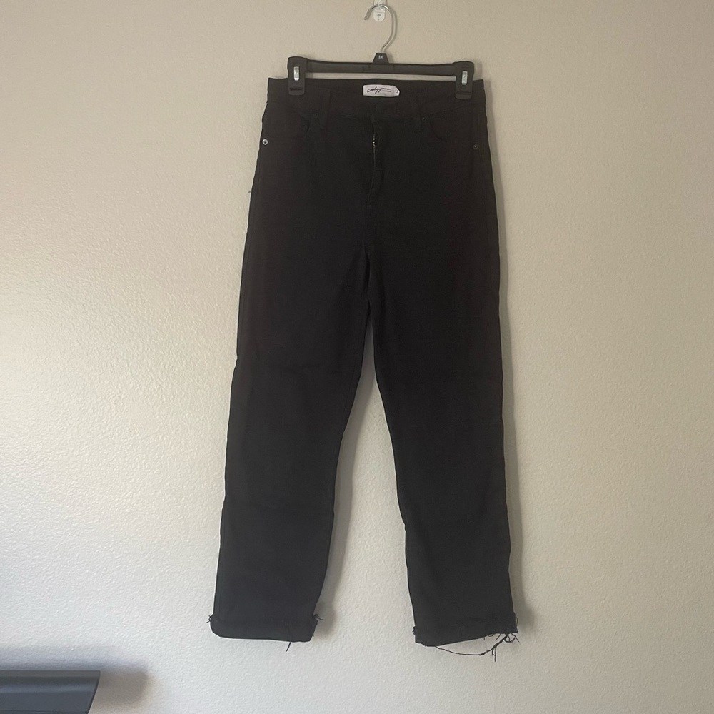 Carly Jean Los Angeles Chrissy Straight-Leg Jeans. Black wash, Size 3
